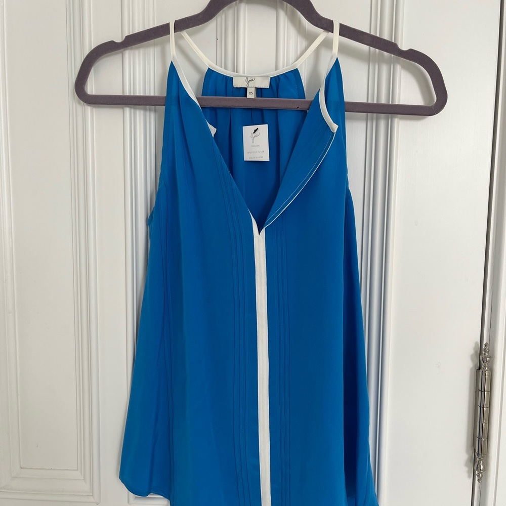 Joie blue tank with white detail